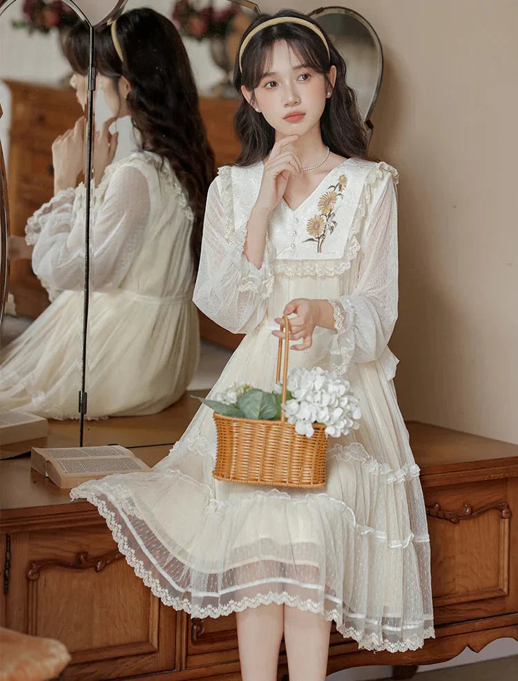 Vintage Spirit Lace Cottagecore Dress